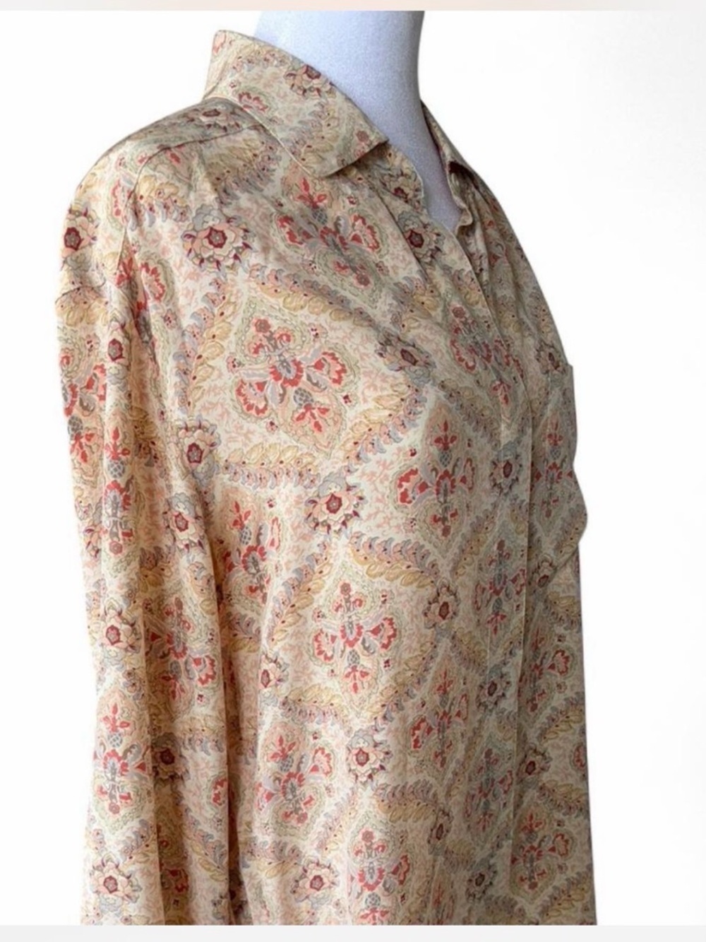Vintage Liz Claiborne Cream and Pink Floral Medallion 100% Silk Blouse - Picture 3 of 6